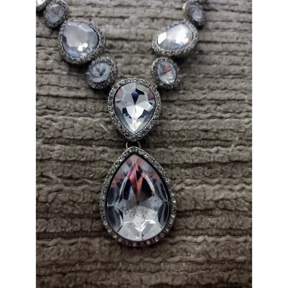 Sparkling Clear Multi Faceted Crystals Choker Bib Bridal Y Drop Necklace - Picture 8 of 8